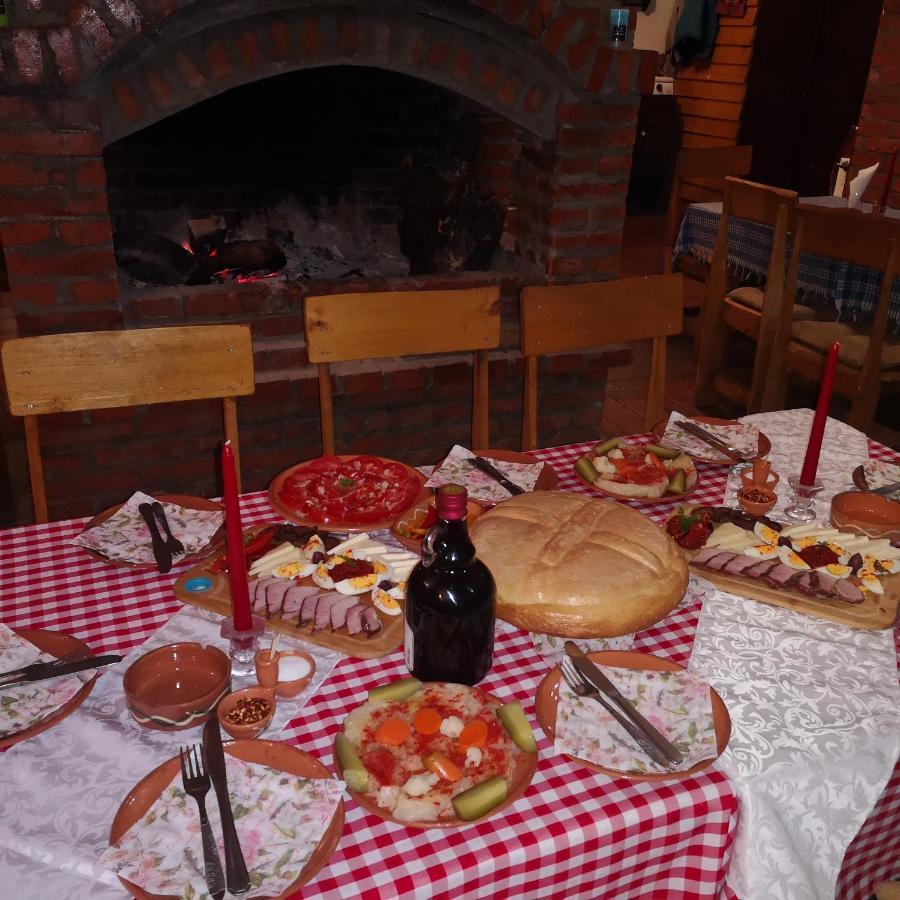 Etno Konak Angela Hotel Kalna ภายนอก รูปภาพ